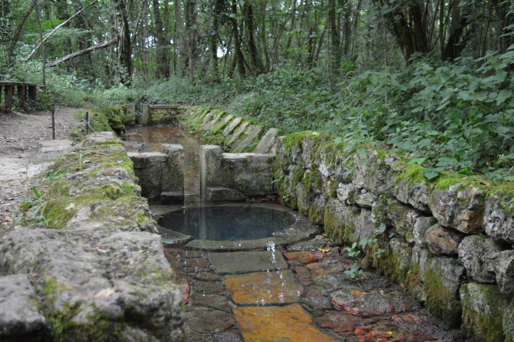 Fontaine de Fontadam Caunay