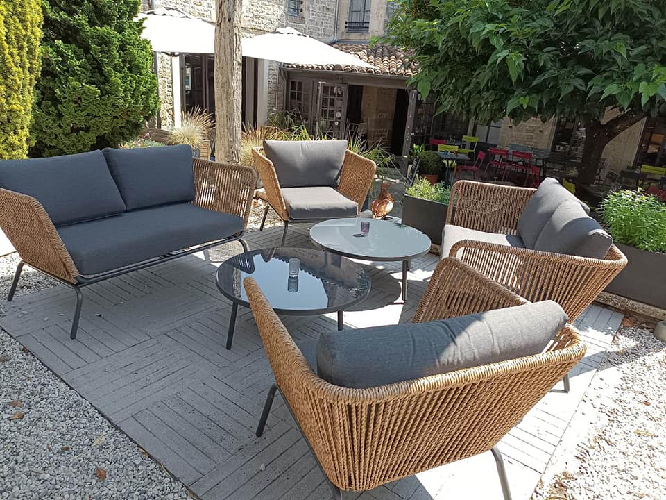 L'Hostellerie de l'Abbaye de Celles-sur-Belle - Terrasse extérieure