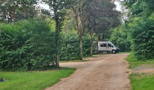 Aire camping car - Sauzé-Vaussais